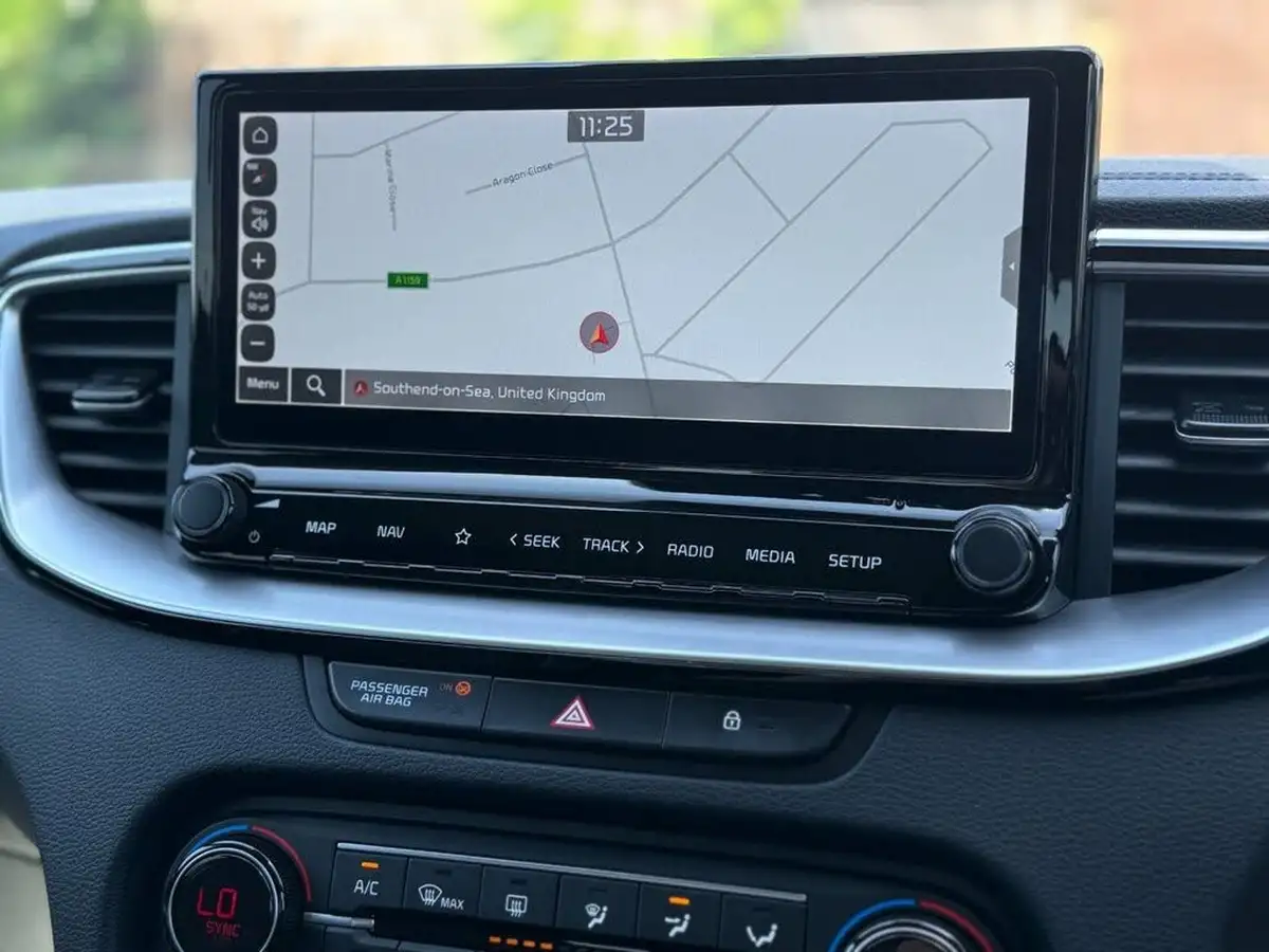 2022-kia-xceed-16-gdi-3-big-17