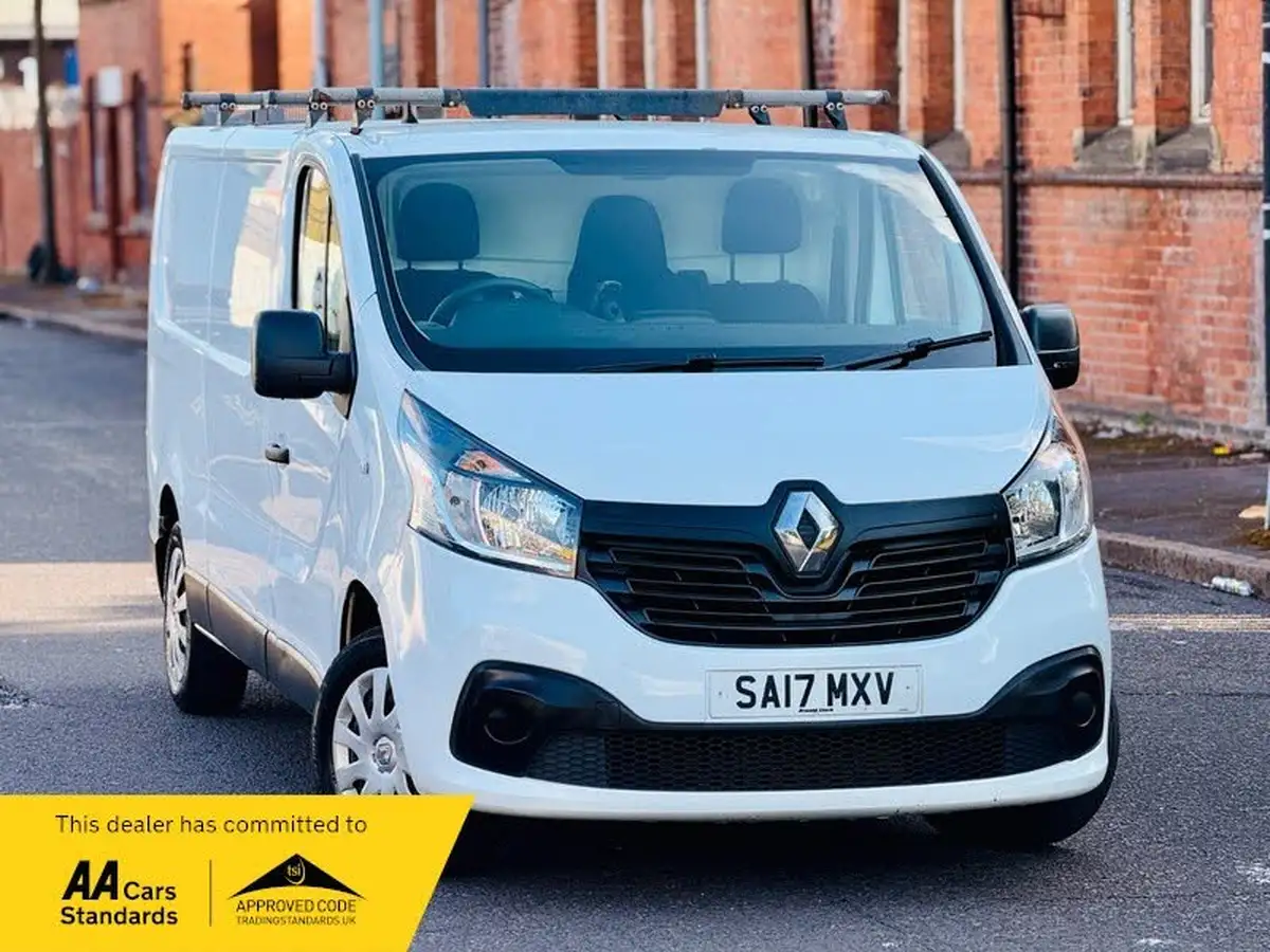 2017-renault-trafic-16dci-ll29-120-business-e6-panel-big-0