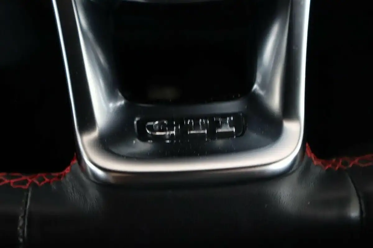 2020-volkswagen-polo-20-tsi-gti-big-29