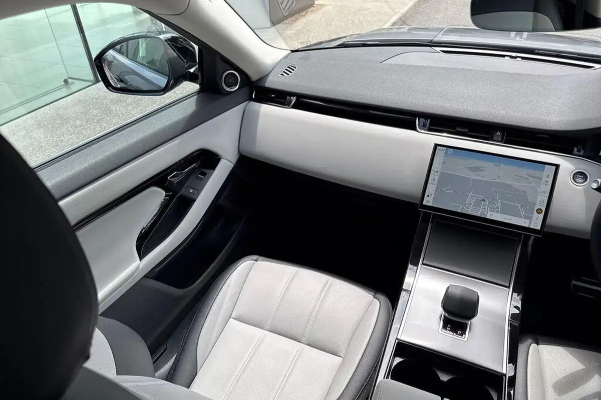 2024-land-rover-range-rover-evoque-20-d200-dynamic-se-big-23