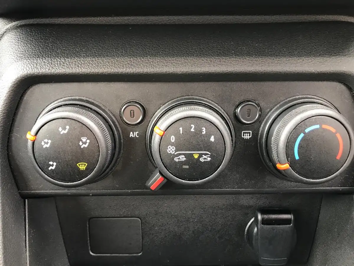 2025-dacia-jogger-10-tce-essential-big-15