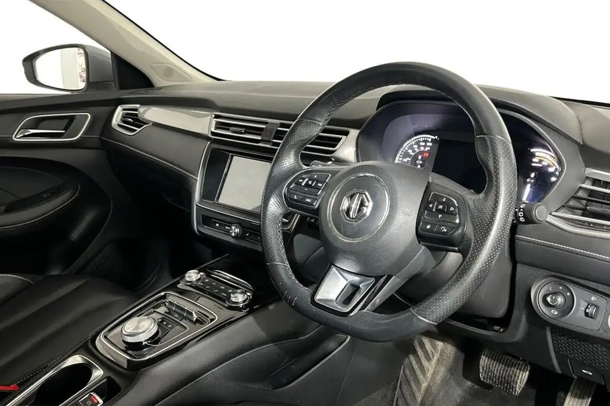 2022-mg-mg5-e-exclusive-ev-long-range-big-8
