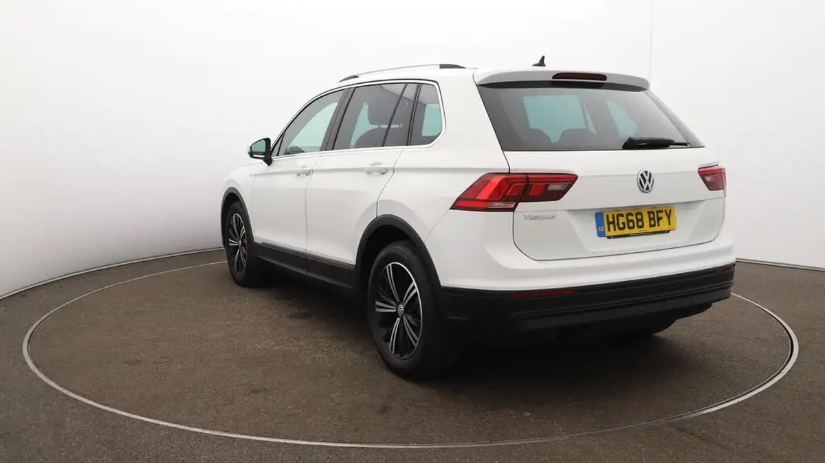 2018-volkswagen-tiguan-14-tsi-se-navigation-125ps-ss-big-60
