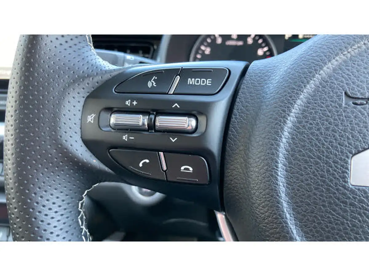 2024-kia-stonic-10-t-gdi-gt-line-s-98bhp-dct-big-29