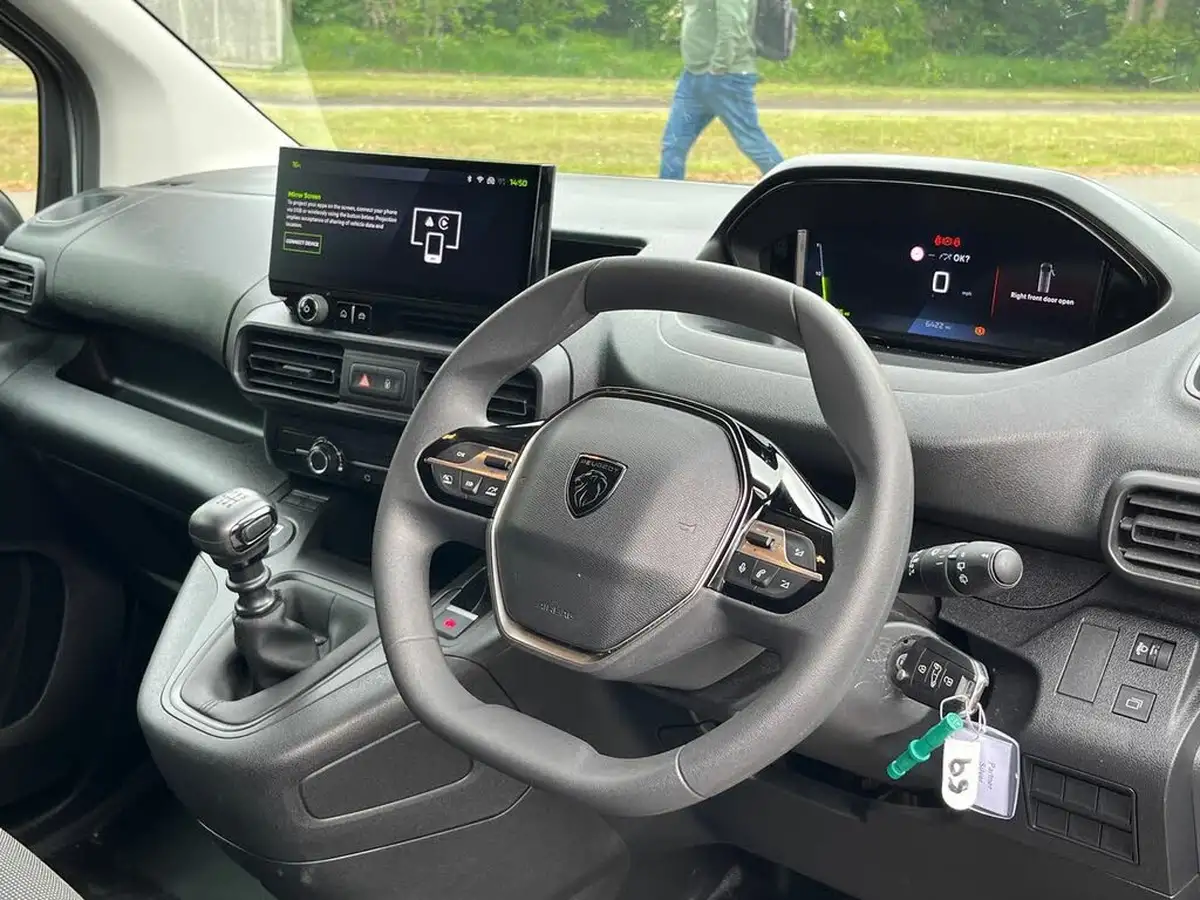 2024-peugeot-partner-15-bluehdi-professional-100pseu6d-big-4