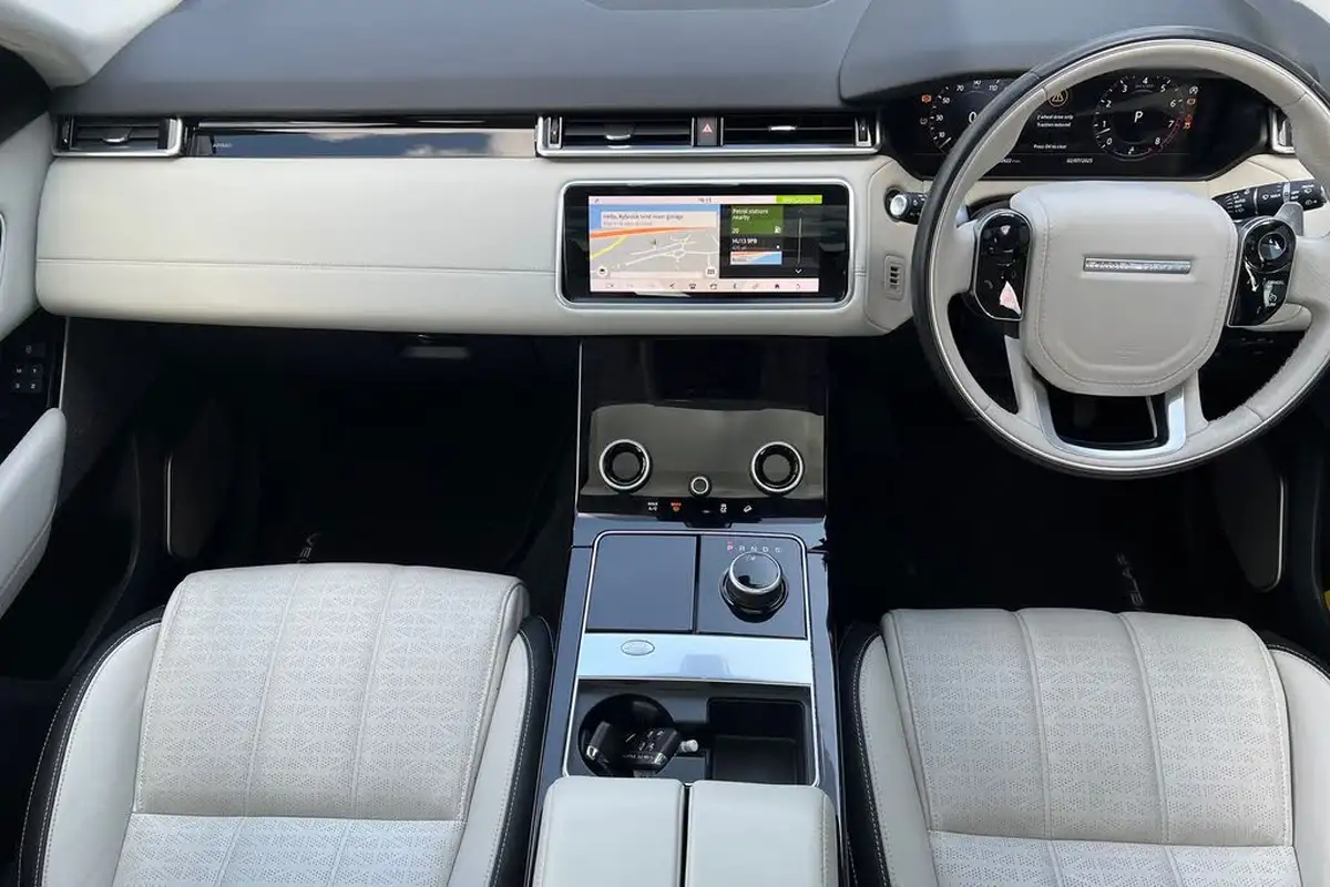 2017-land-rover-range-rover-velar-30-p380-hse-big-25
