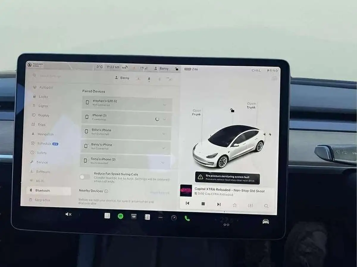 2021-tesla-model-3-e-long-range-awd-big-35