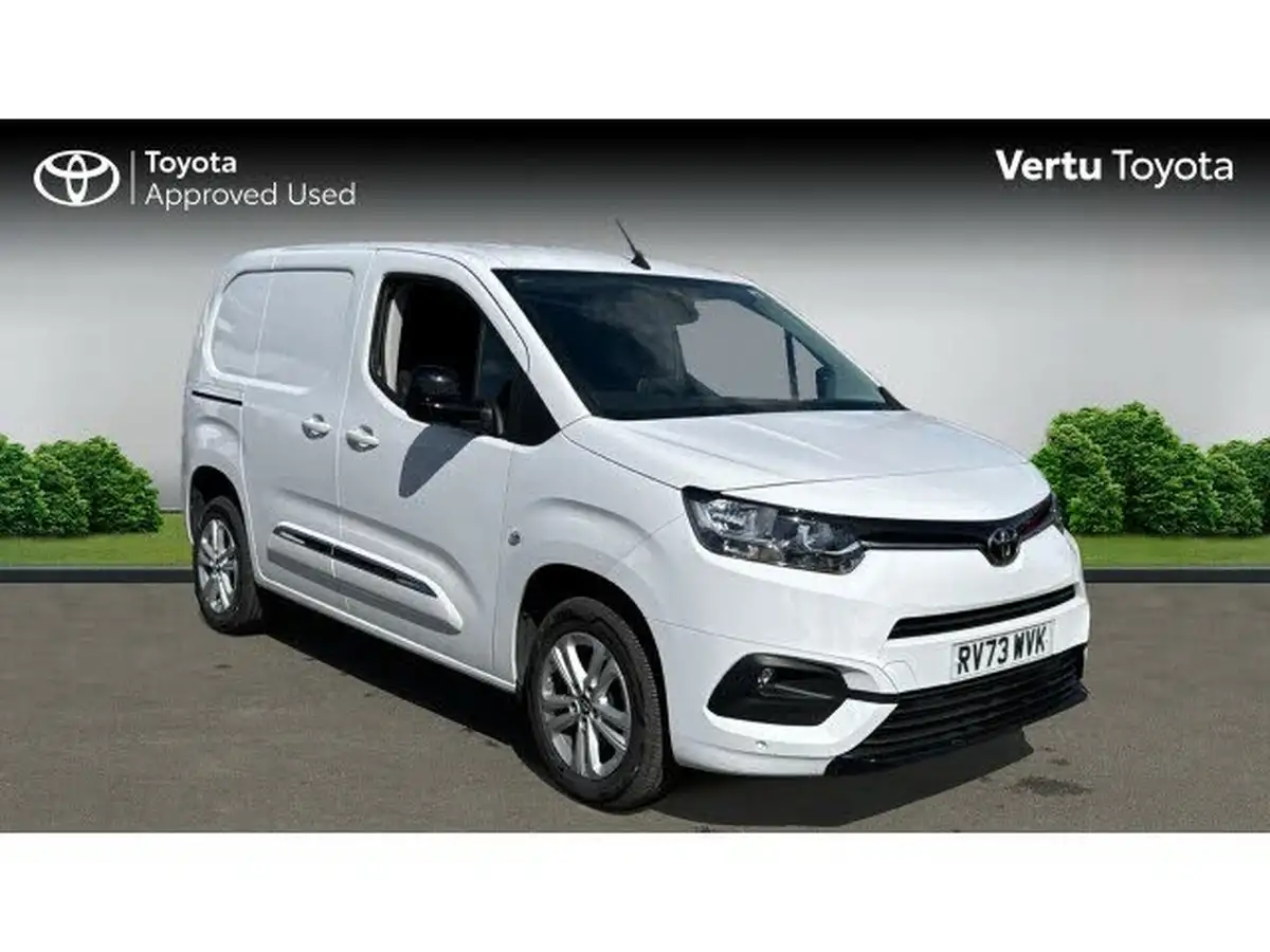 2023-toyota-proace-city-15d-design-100hpeu6d-big-0