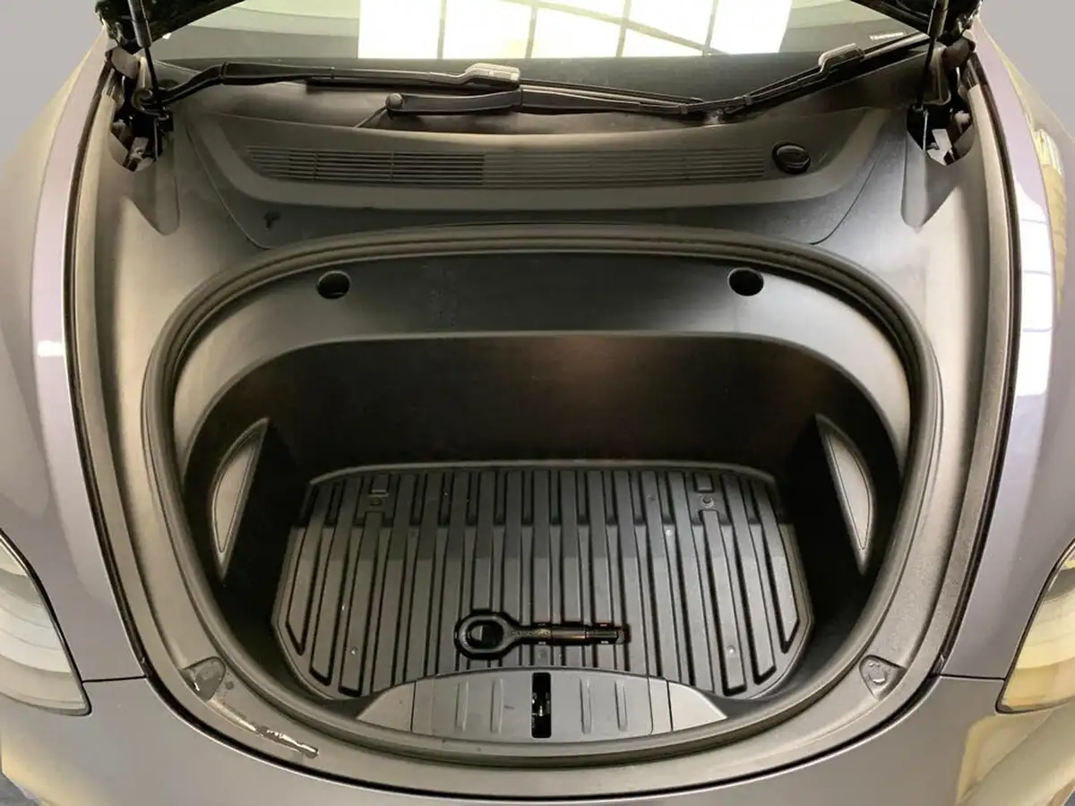 2021-tesla-model-3-e-long-range-awd-big-41