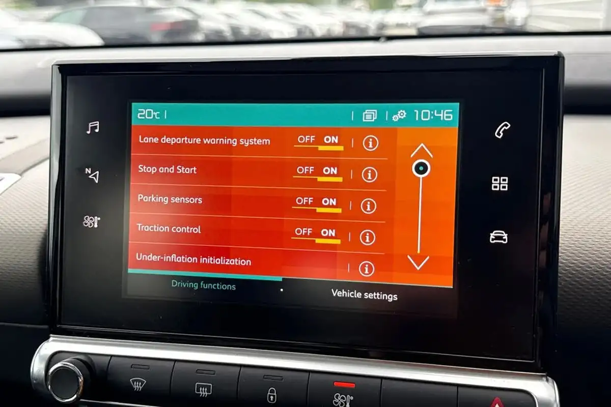 2018-citroen-c4-cactus-16bluehdi-flair-big-48