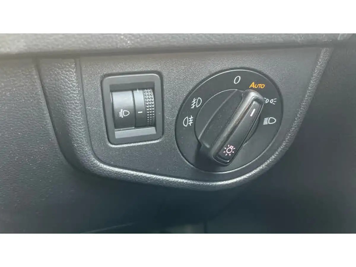2021-volkswagen-polo-10-tsi-match-dsg-big-24