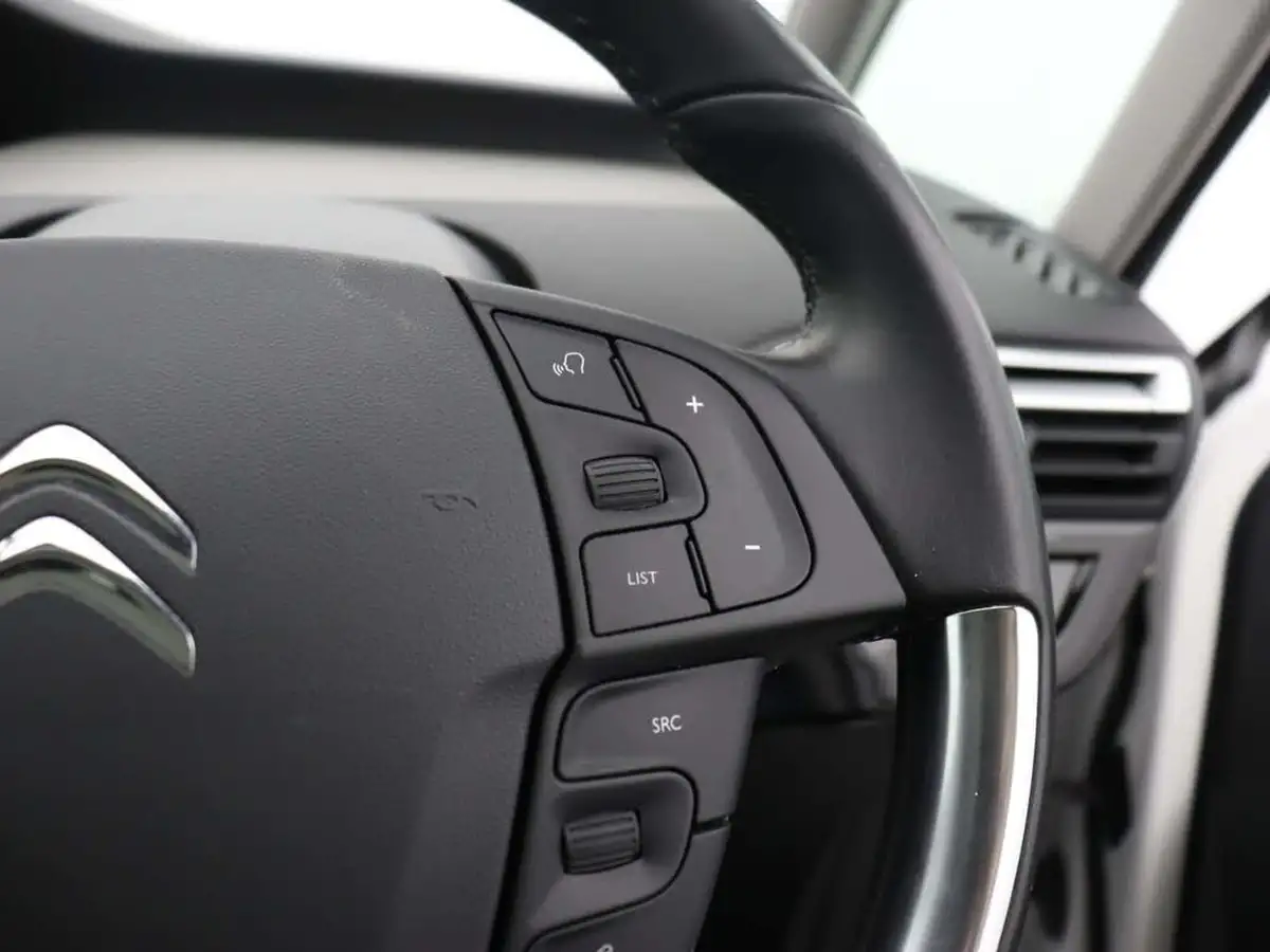 2022-citroen-grand-c4-spacetourer-12-puretech-shine-big-31