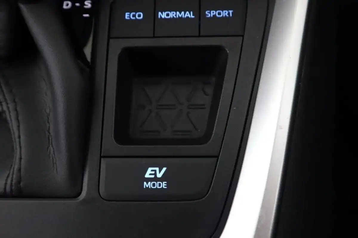 2022-toyota-rav4-25-vvt-i-design-215bhp-big-23