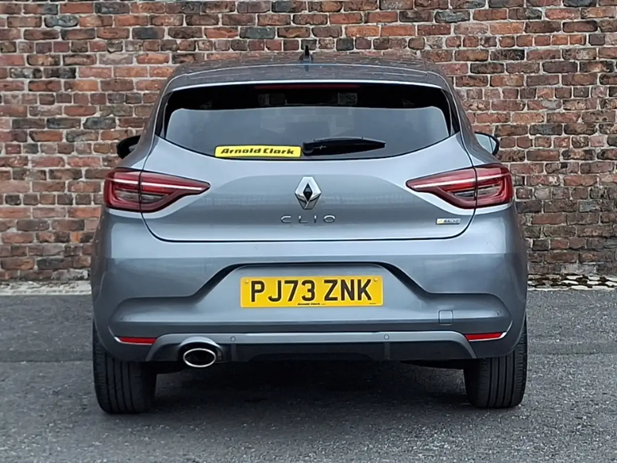 2023-renault-clio-10-tce-rs-line-big-12