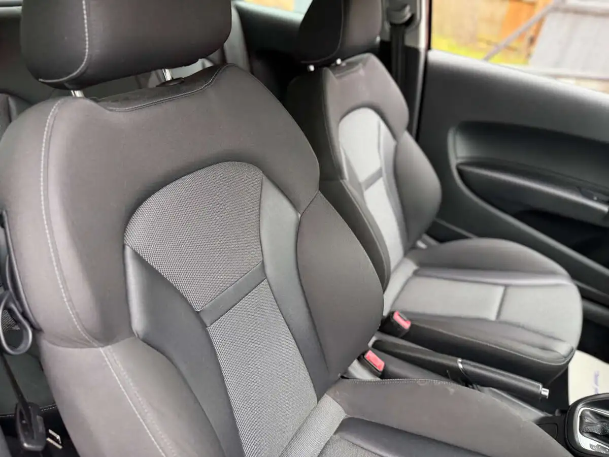 2014-audi-a1-14-sport-140ps-hatchback-3d-1395cc-s-tronic-big-56