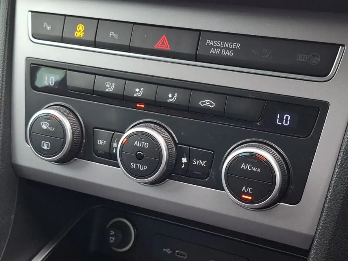 2022-seat-ateca-20tdi-fr-4d-dsg-big-13