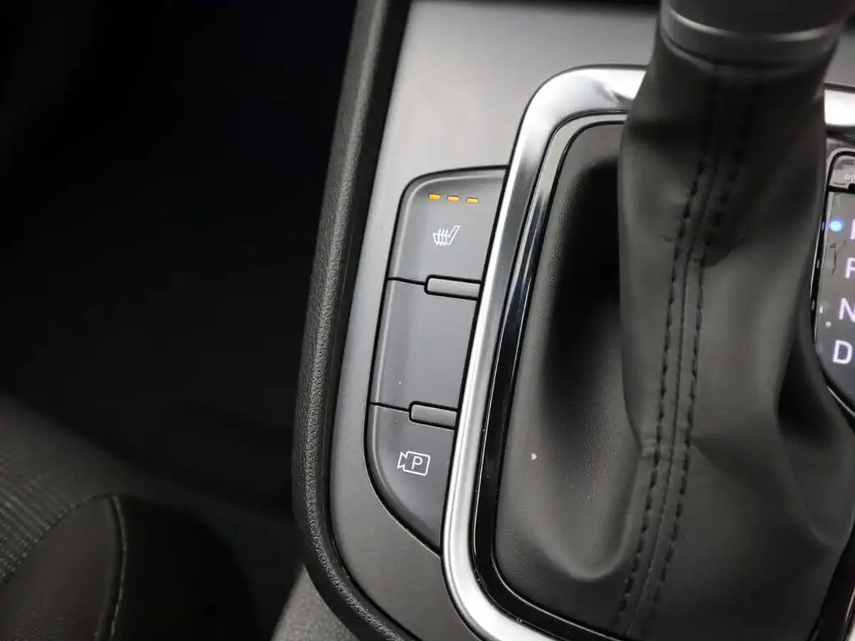 2022-hyundai-kona-16-gdi-premium-big-32