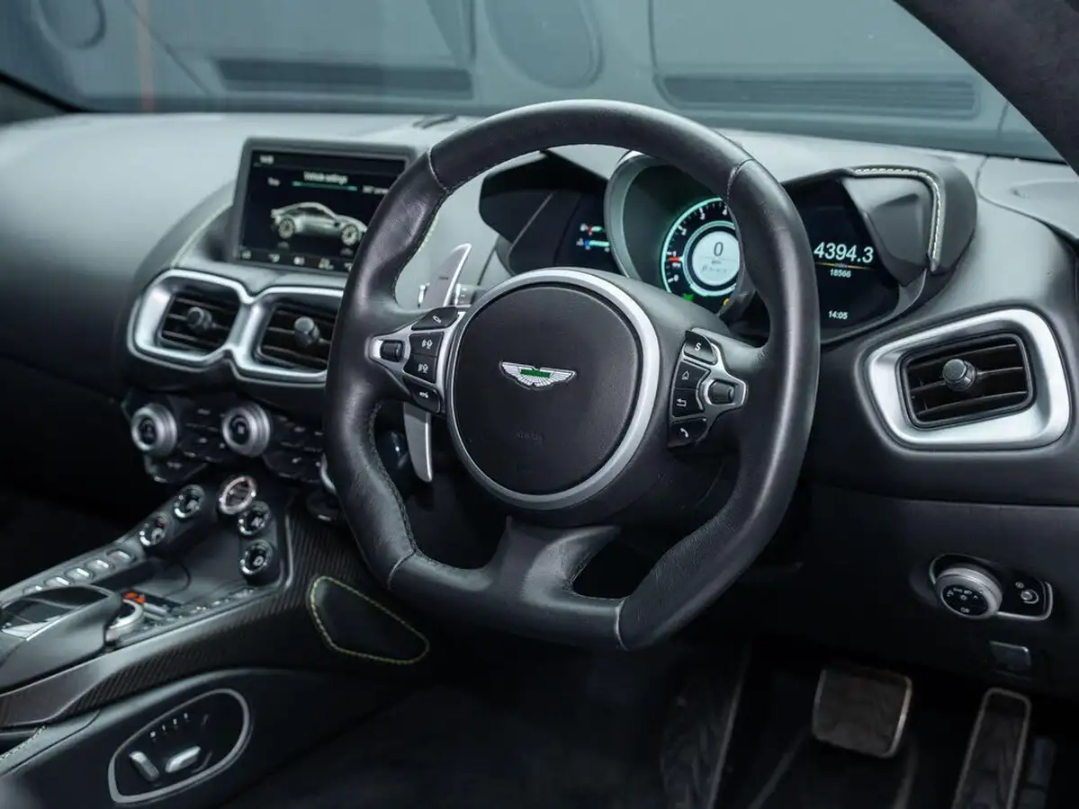 2018-aston-martin-vantage-40-v8-vantage-big-3