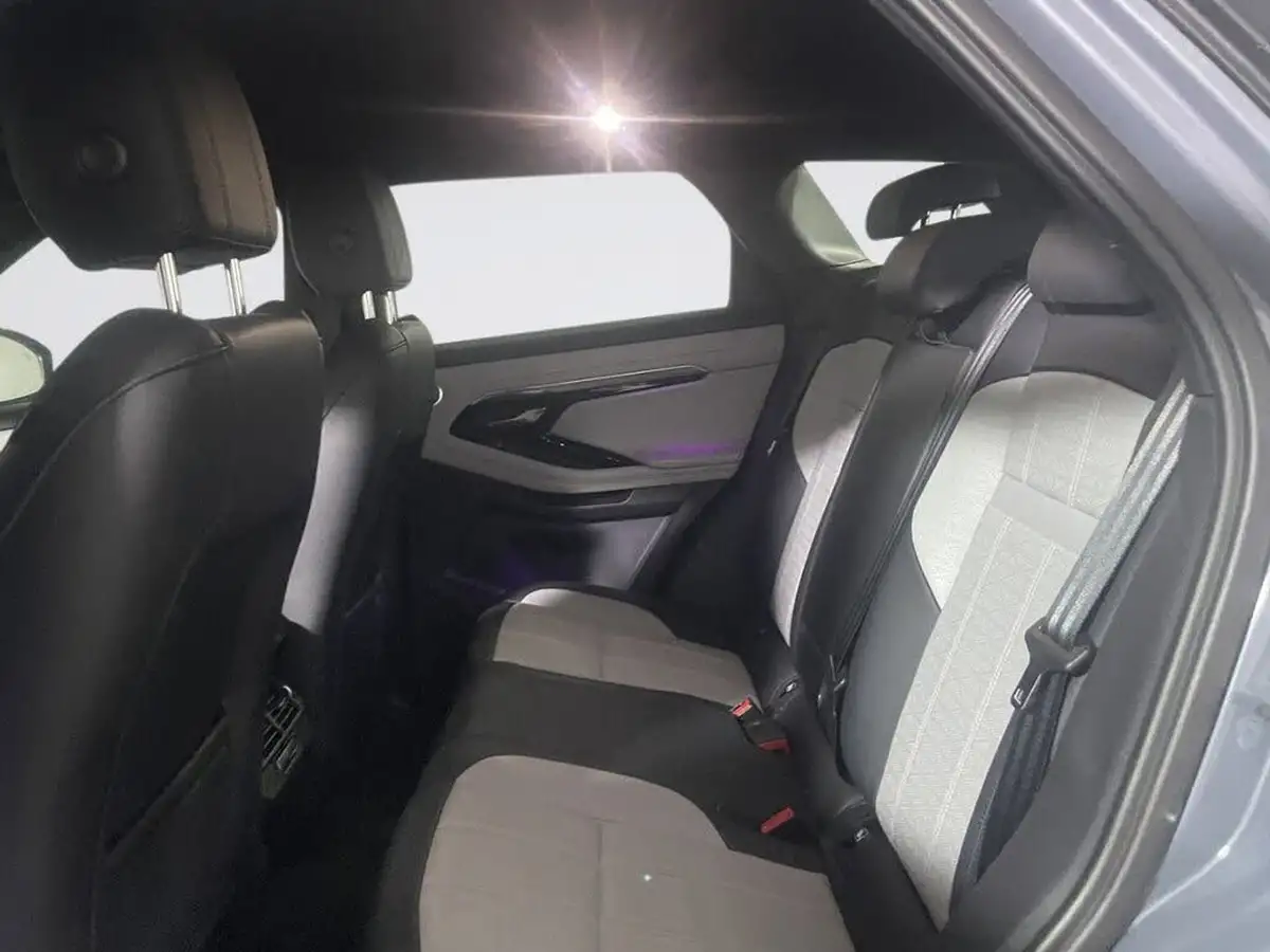 2021-land-rover-range-rover-evoque-15-p300e-r-dynamic-hse-big-12