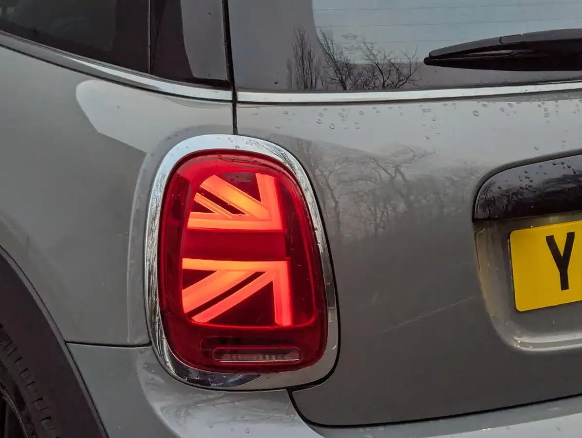 2019-mini-cooper-15-cooper-sport-hatchback-3d-big-23