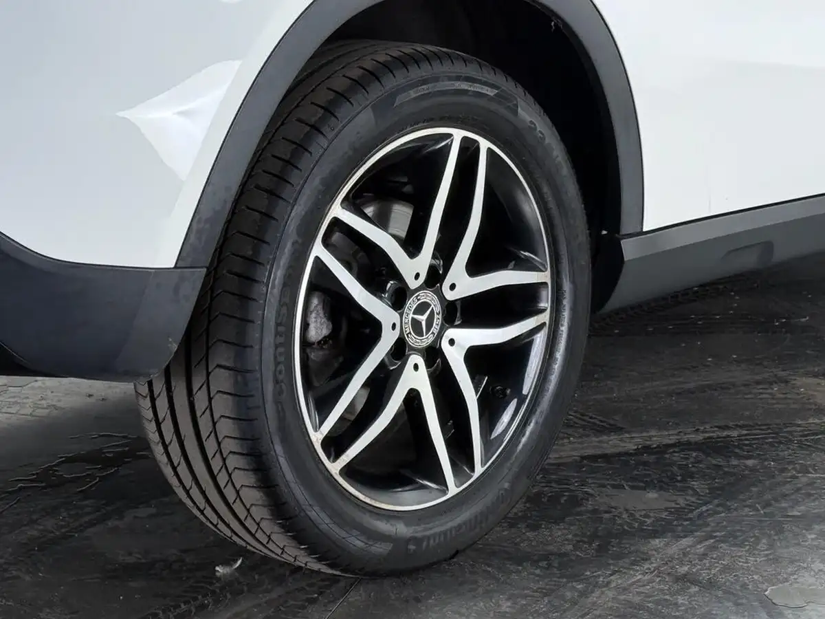 2018-mercedes-benz-gla-class-16-gla-180-urban-edition-big-11