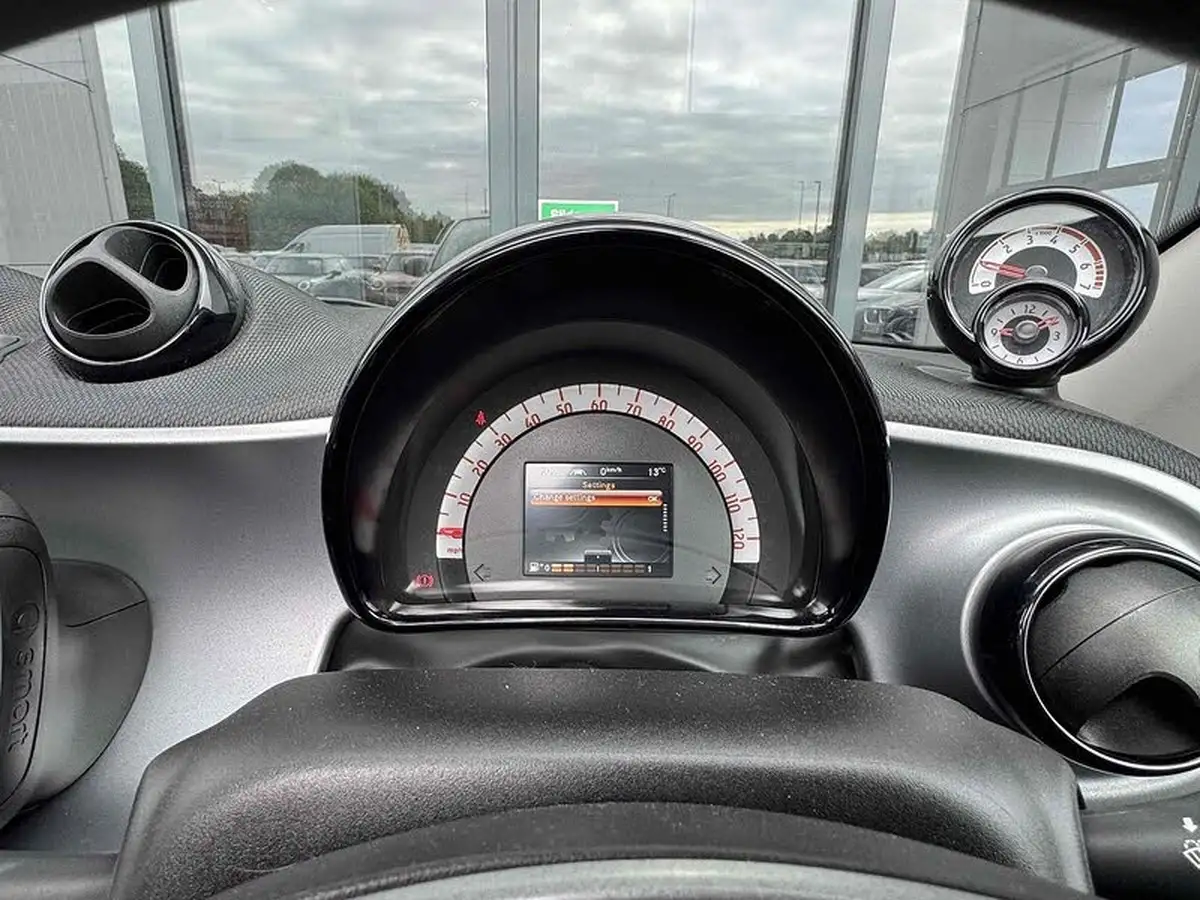 2015-smart-forfour-10-night-sky-prime-premiumss-big-27