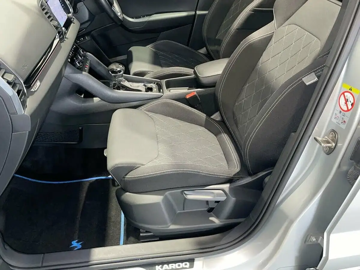 2019-skoda-karoq-15-tsi-sportline-dsg-big-16