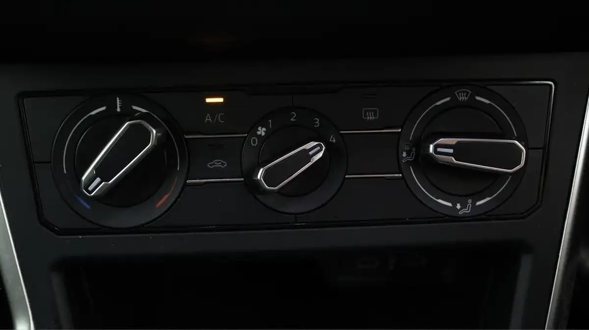 2024-volkswagen-taigo-10-tsi-match-95ps-big-12