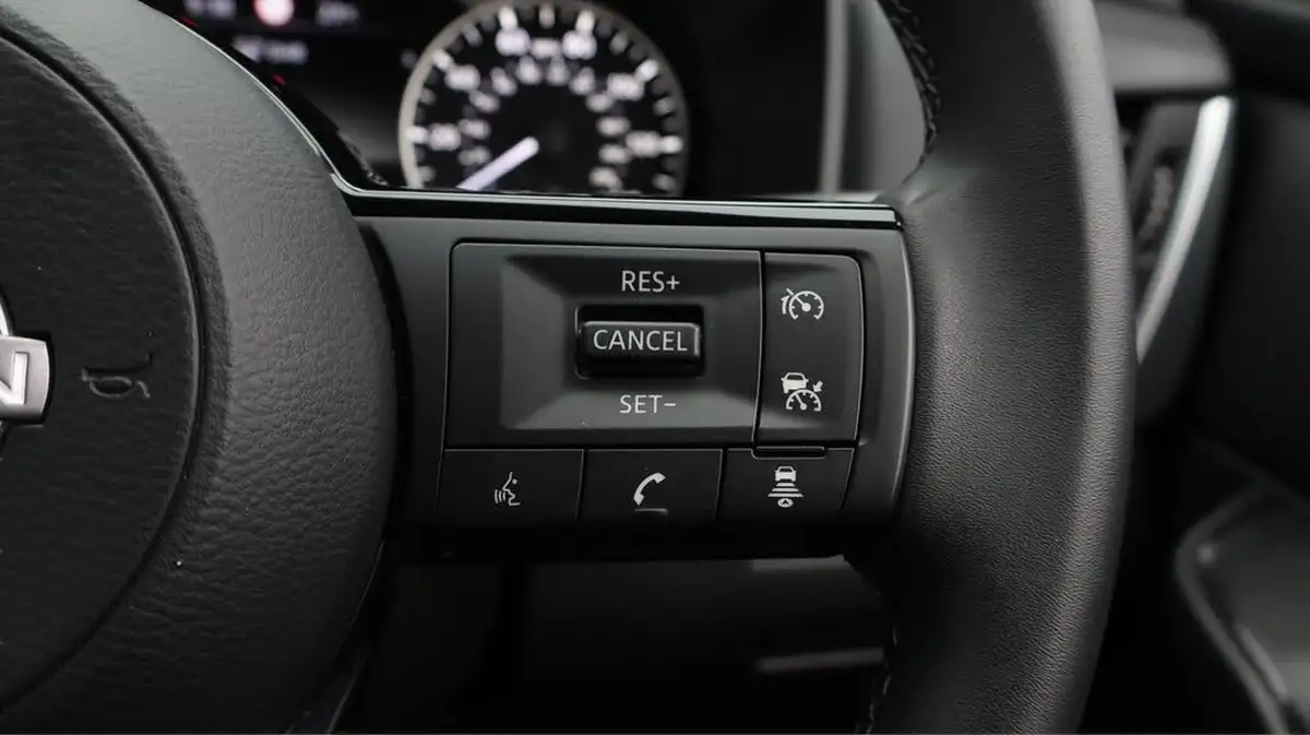 2023-nissan-qashqai-13-dig-t-acenta-premium-140ps-big-38