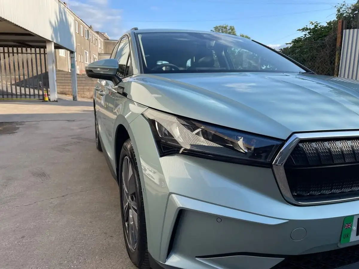2022-skoda-enyaq-e-60-big-20