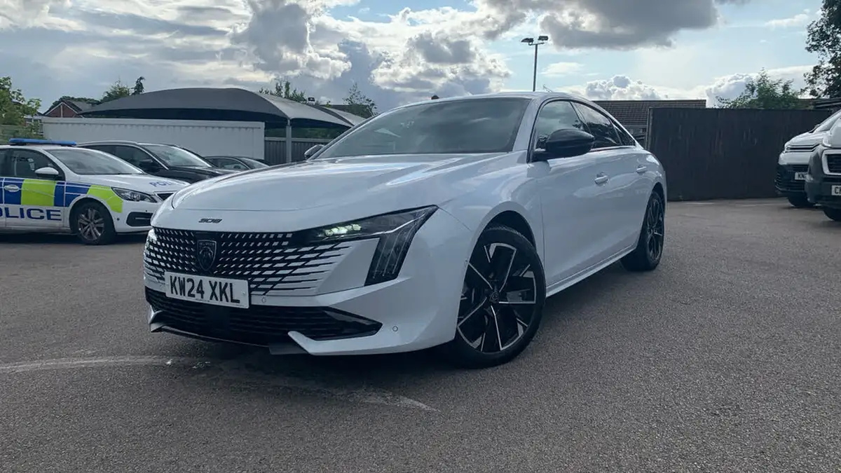 2024-peugeot-508-12-puretech-gt-130ps-big-26
