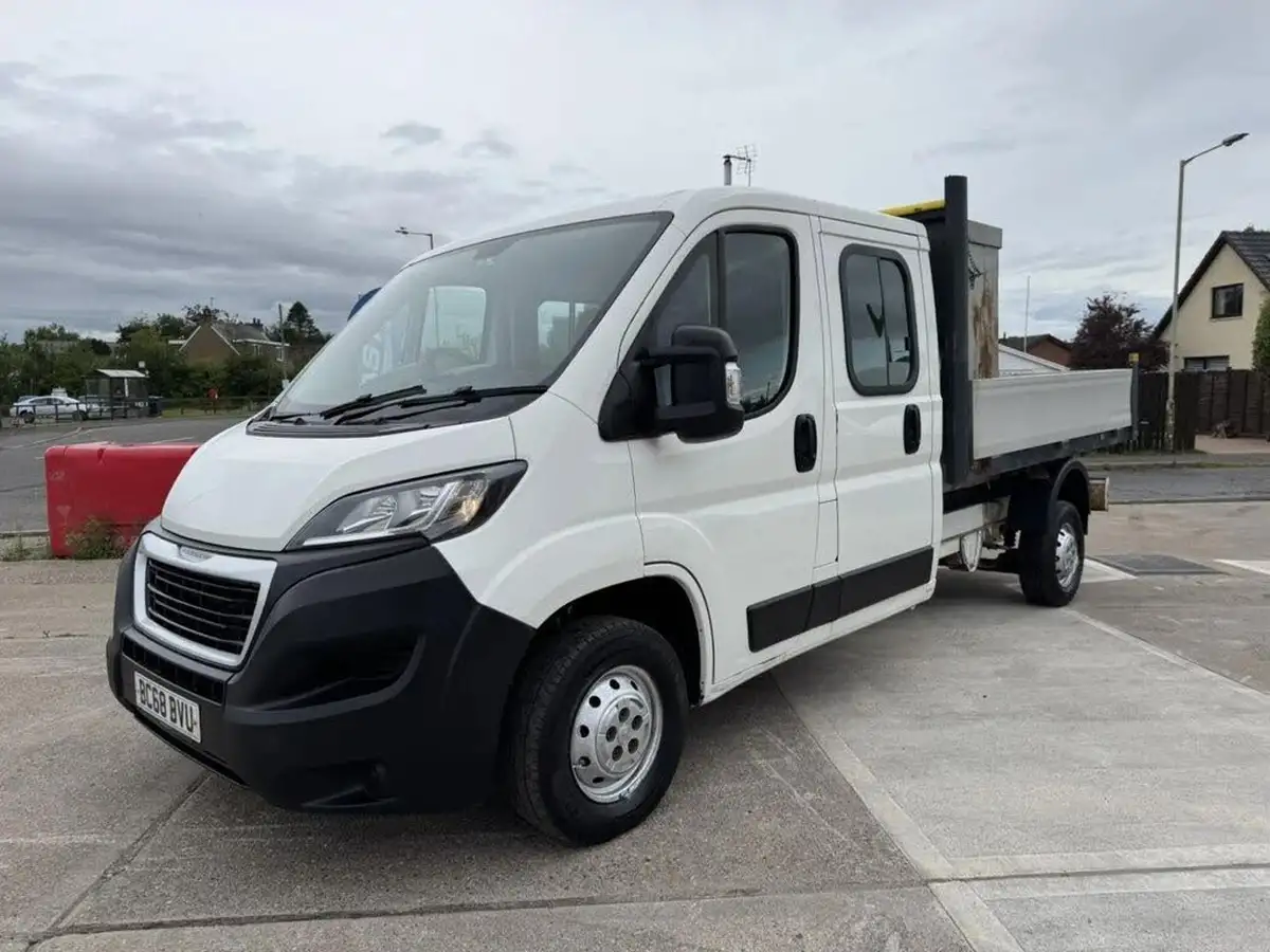 2019-peugeot-boxer-20-bluehdi-335-l3-130bhpeu6-crewcab-dropside-bfb-big-26
