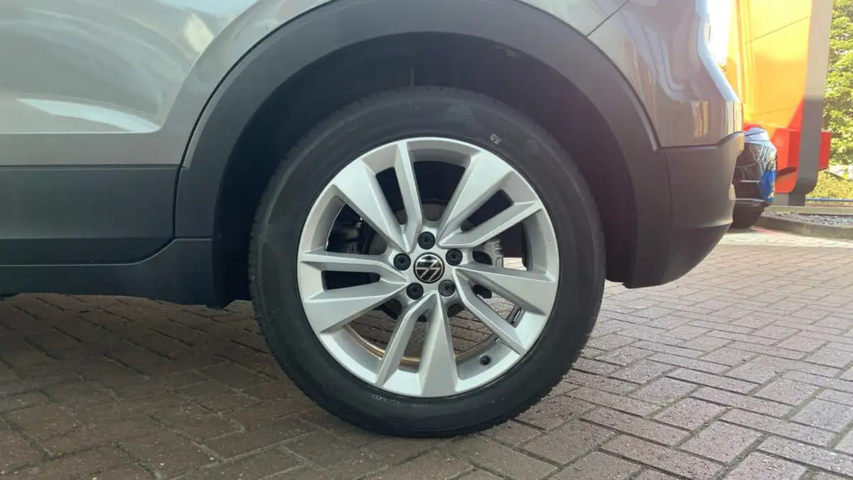 2020-volkswagen-t-cross-10-tsi-se-115ps-big-14