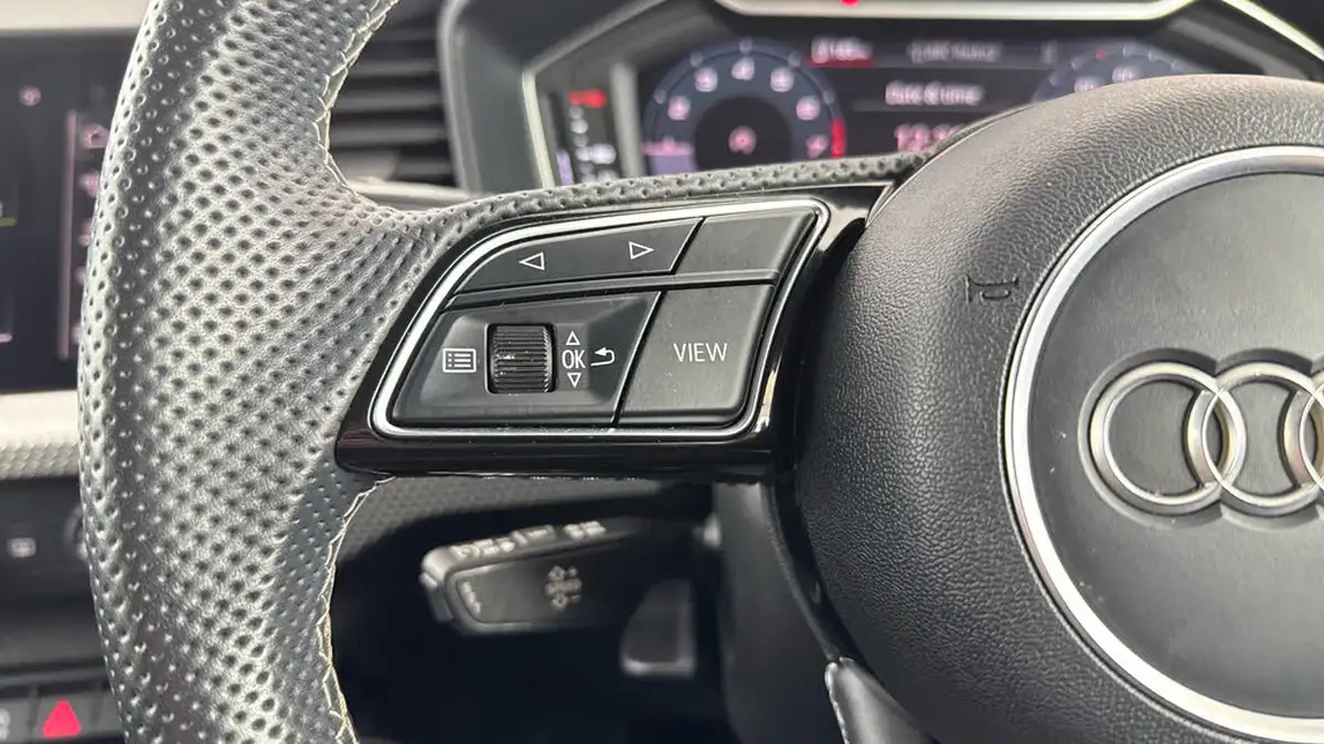 2022-audi-a1-10-25-tfsi-black-edition-big-20