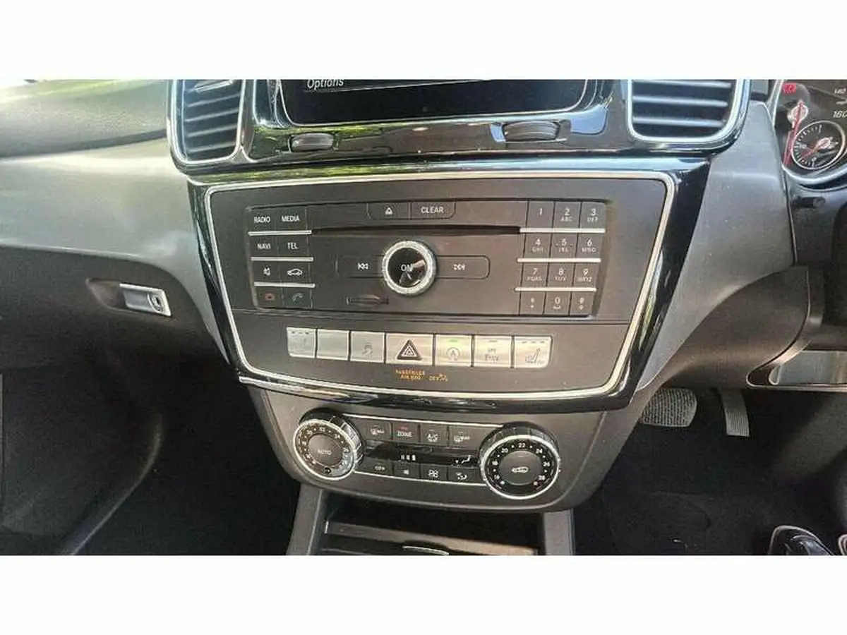 2016-mercedes-benz-gle-class-21d-gle250d-sport-big-20