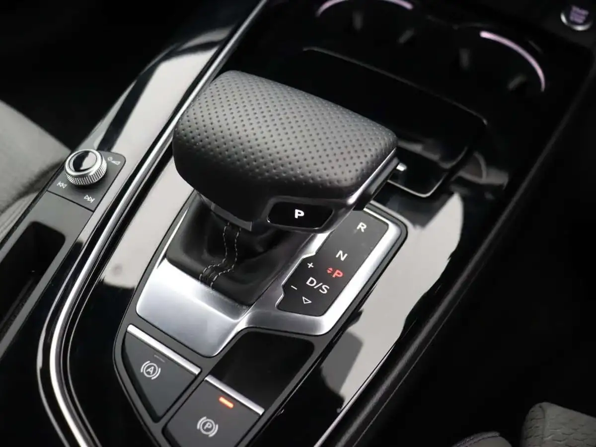 2023-audi-a4-20-35-tfsi-black-edition-big-39