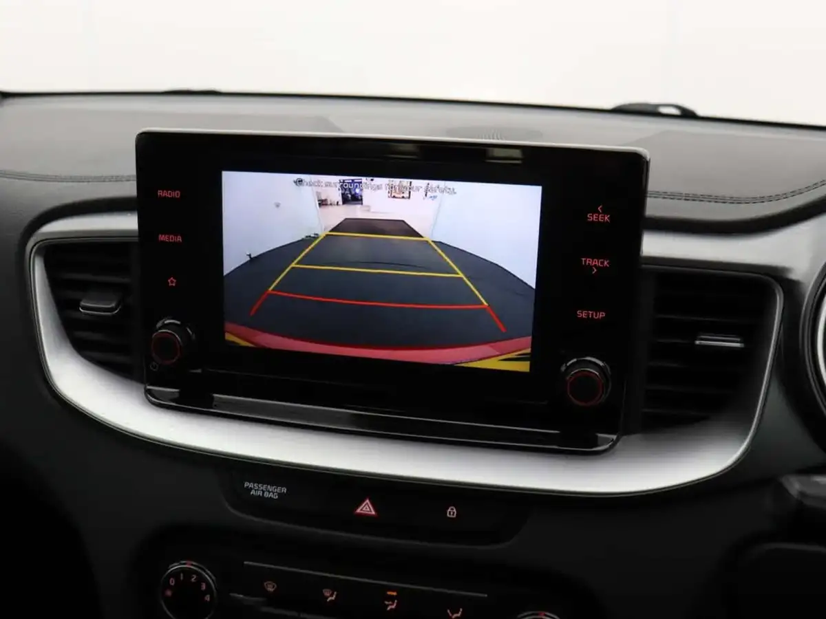 2022-kia-xceed-10-t-gdi-2-big-36