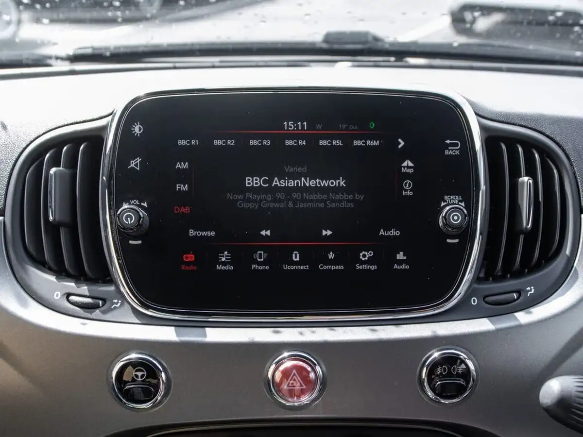 2017-fiat-500-12-s-big-21