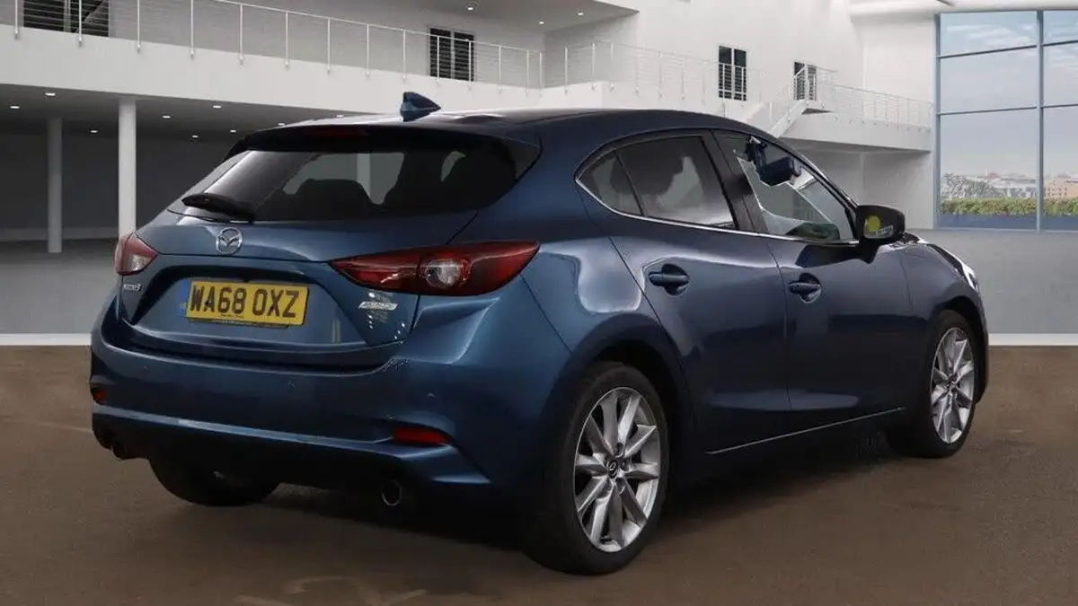 2019-mazda-mazda3-20-sport-nav-120ps-hatchback-5d-big-3