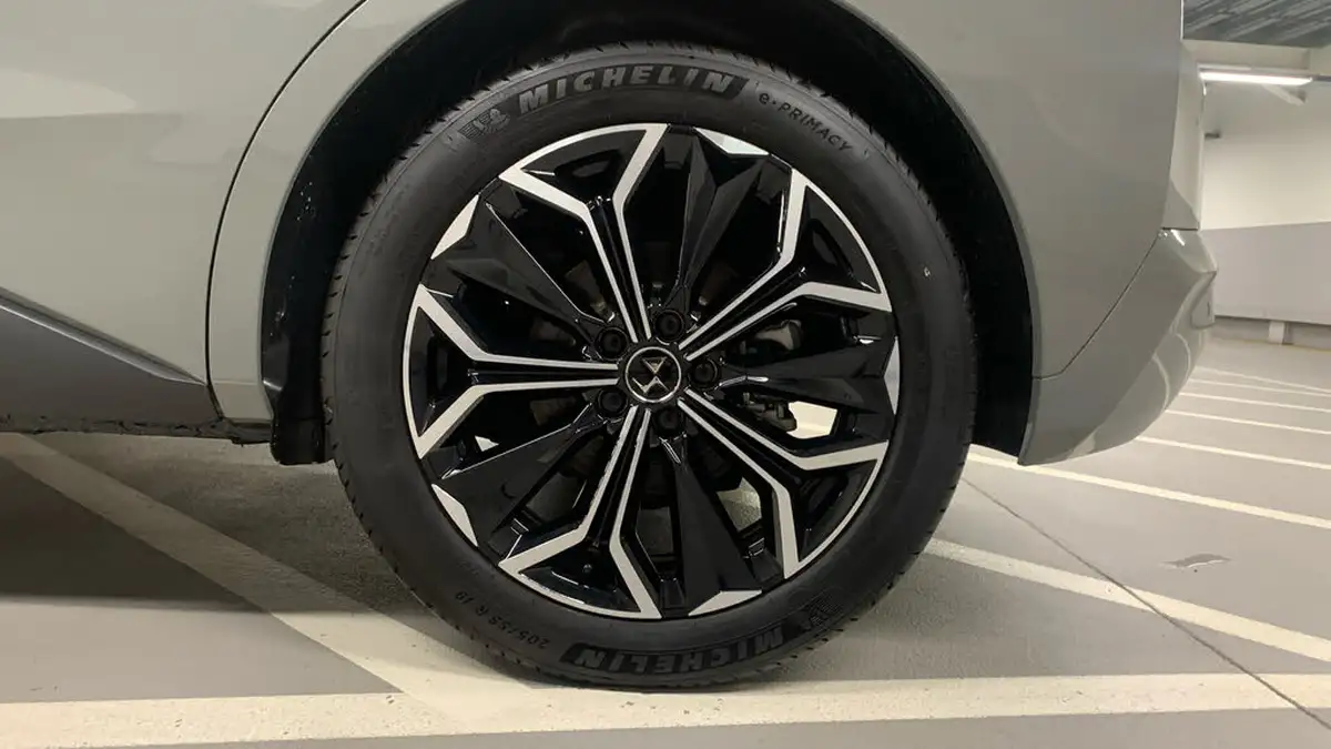 2024-ds-ds-4-e-tense-rivoli-big-14