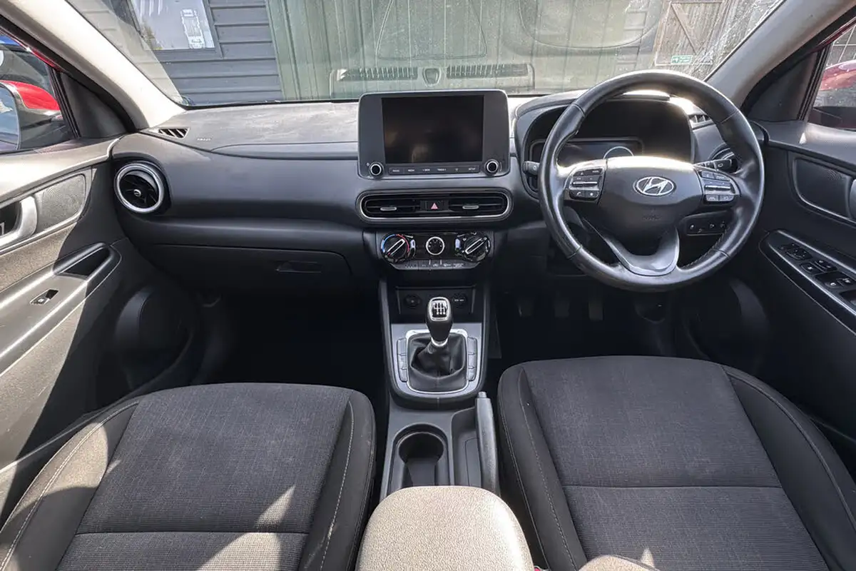 2022-hyundai-kona-10-t-gdi-se-connect-big-7