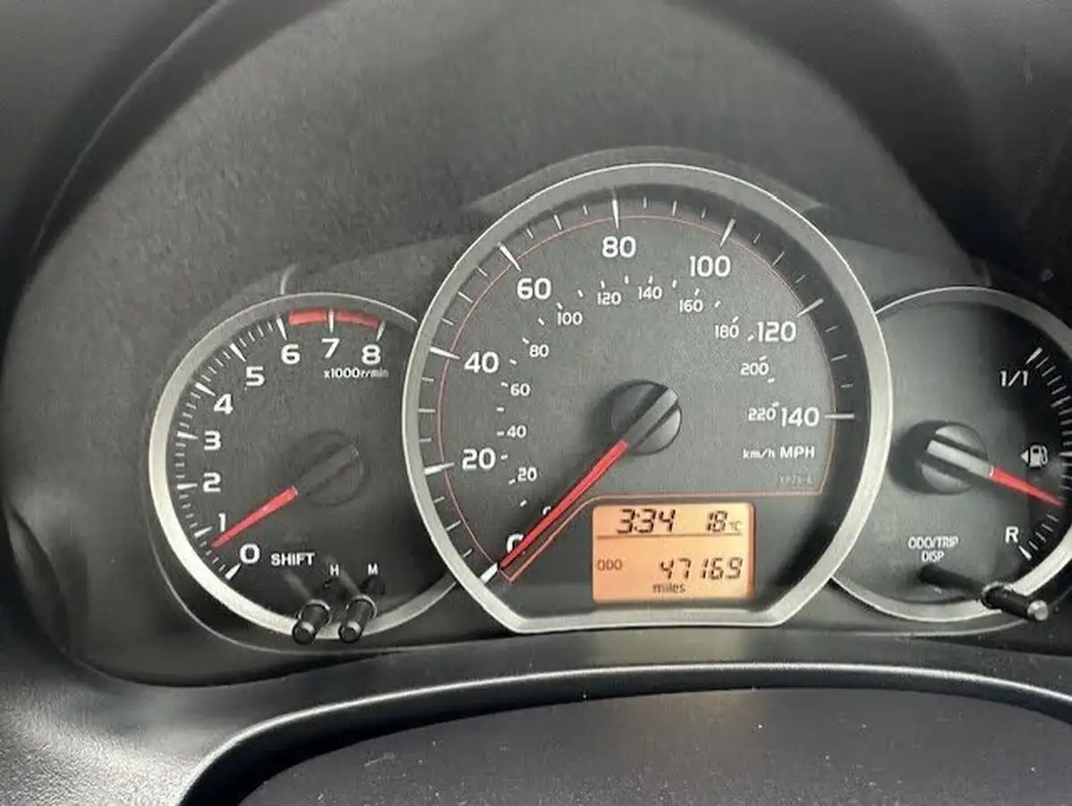 2013-toyota-yaris-133-tr-vvt-i-5d-big-8