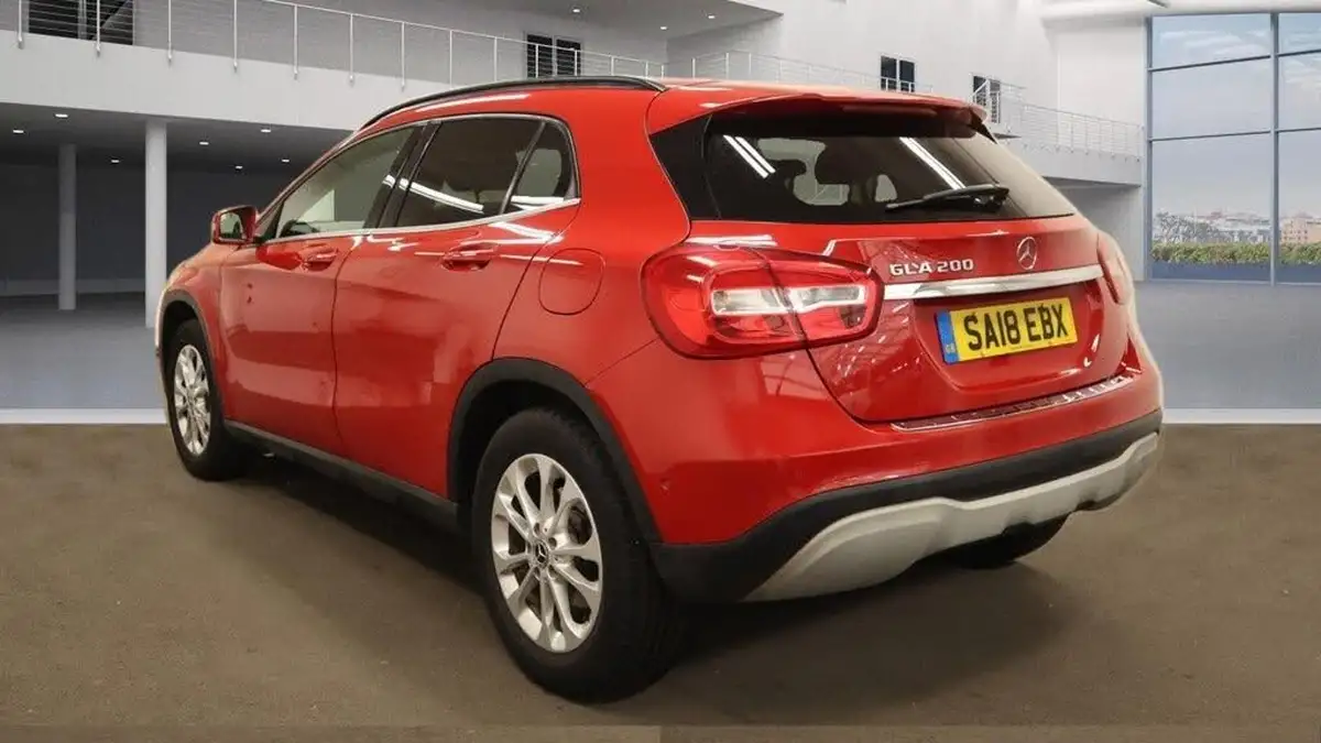 2018-mercedes-benz-gla-class-16-gla-200-se-154bhp-executive-7g-dct-big-6