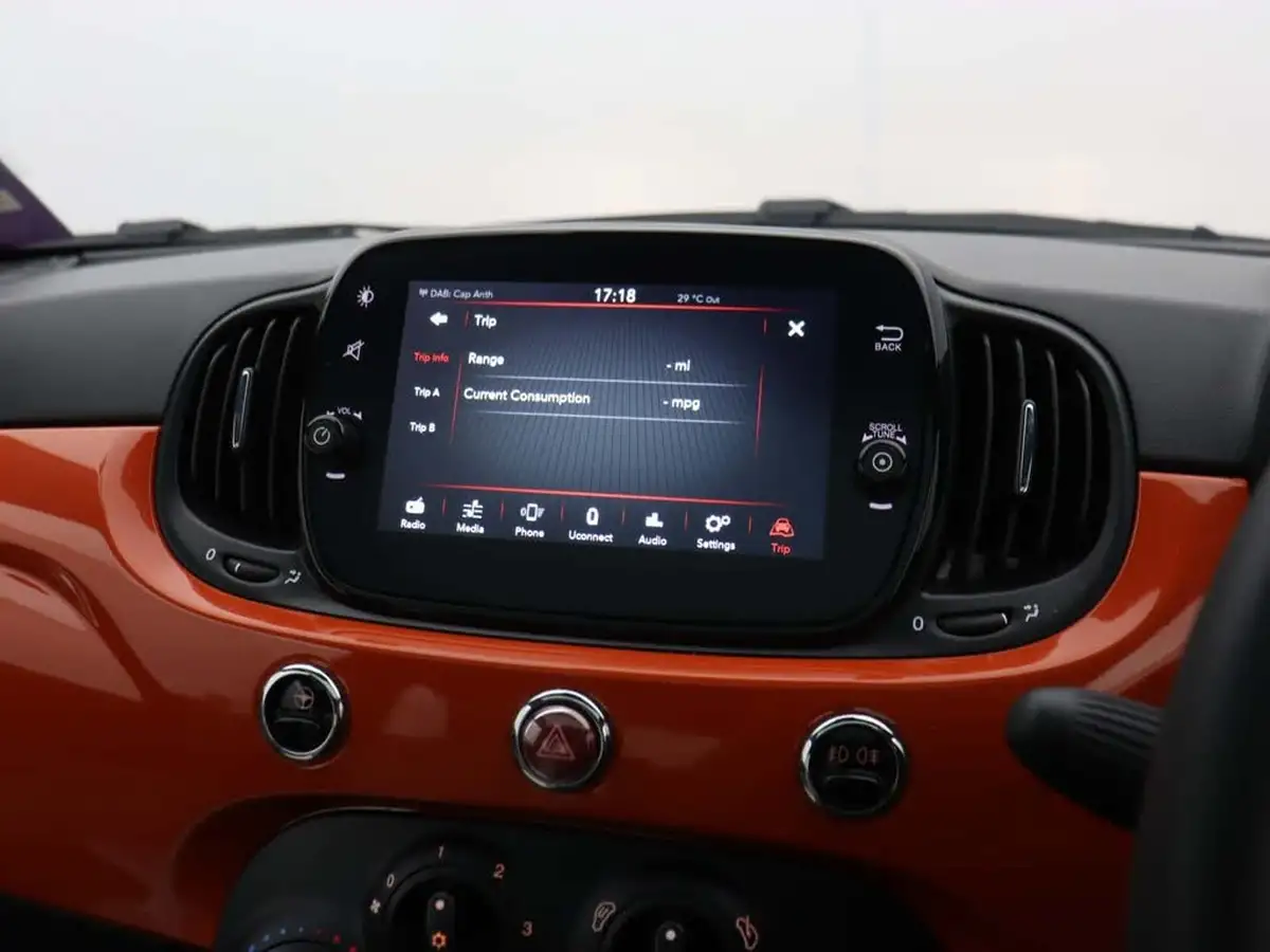 2022-fiat-500-10-dolcevita-big-22