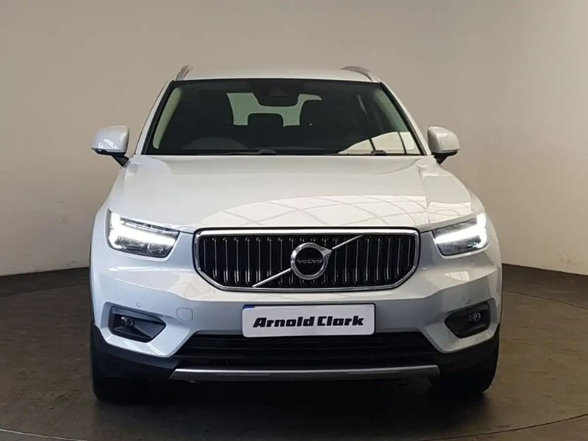 2020-volvo-xc40-15-t3-inscription-big-18