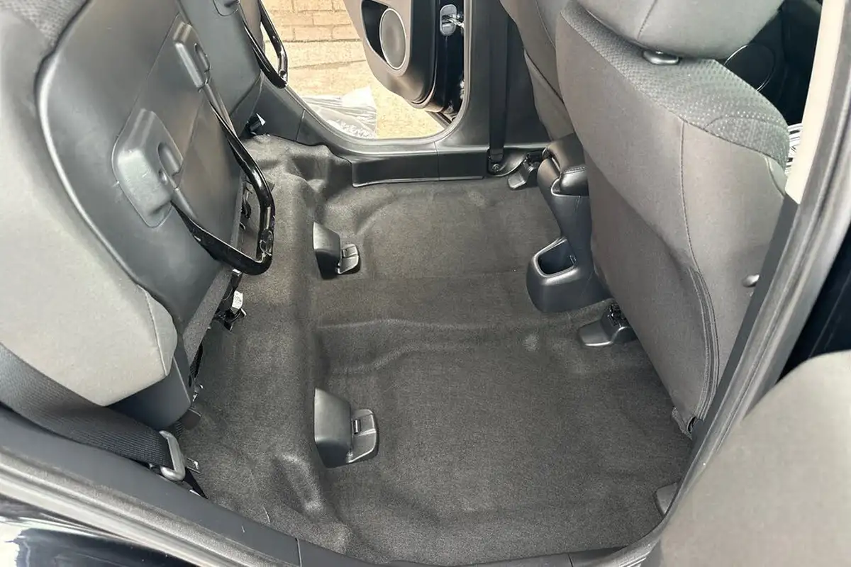 2018-honda-hr-v-16-i-dtec-se-navi-big-29