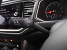 2018-volkswagen-t-roc-10-tsi-design-small-45