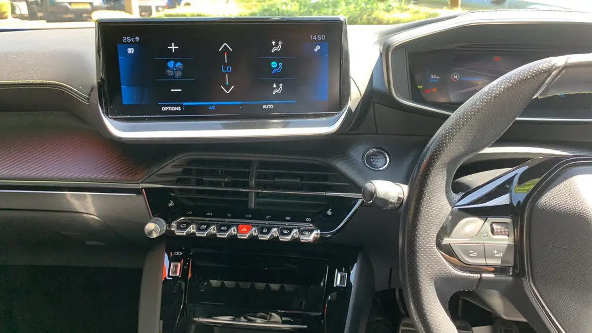 2022-peugeot-2008-suv-12-puretech-gt-big-9