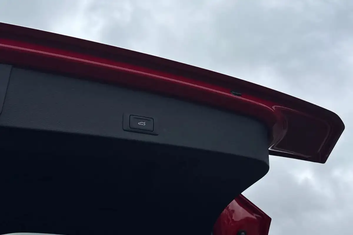 2021-audi-q2-10-30-tfsi-black-edition-big-32
