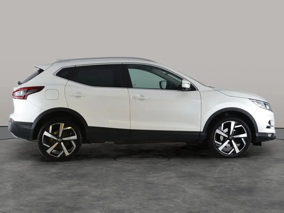 2021-nissan-qashqai-13-dig-t-n-motion-140ps-big-15